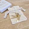 Broche en laiton doré - HIRONDELLE - LES PETITES HIRONDELLES