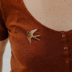 Broche en laiton doré - HIRONDELLE - LES PETITES HIRONDELLES