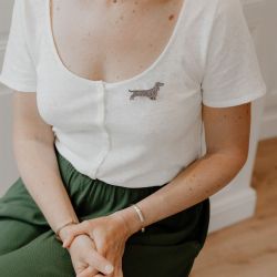 Broche en feutrine pailletée - TECKEL MULTICOLORE - LES PETITES HIRONDELLES