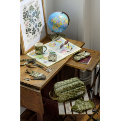 TROUSSE KARIM - GLOBE TROTTEUR - DERRIERE LA PORTE