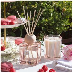 BOUGIE PARFUMÉE 145G - GOURMANDISES D'ÉTÉ - MACARON FRAMBOISE - MATHILDE. M