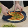 LE FORMIDABLE PLAT À PIZZA AVEC COUTEAU - MYRTILLE - COOKUT