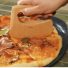 LE FORMIDABLE PLAT À PIZZA AVEC COUTEAU - GRAPHITE - COOKUT